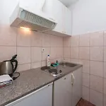 4734b Διαμέρισμα *