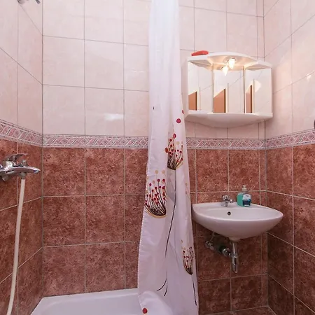 شقة 4734b *